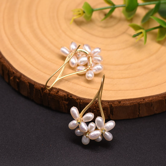 Flora Pearl Earrings