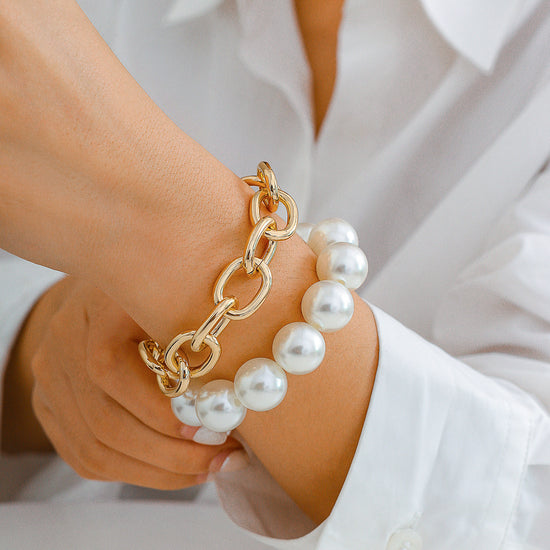Pirouette Pearl and Chain Bracelet