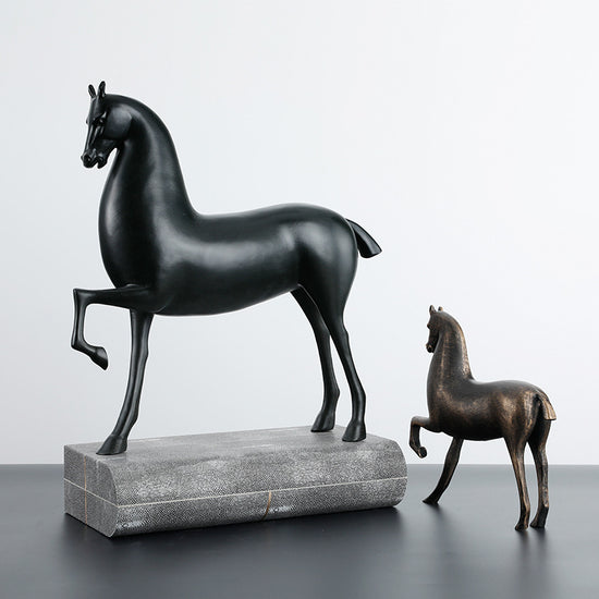 Hunt Master Horse Decor
