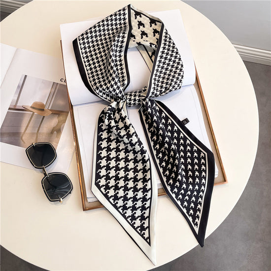 The Houndstooth Scarf