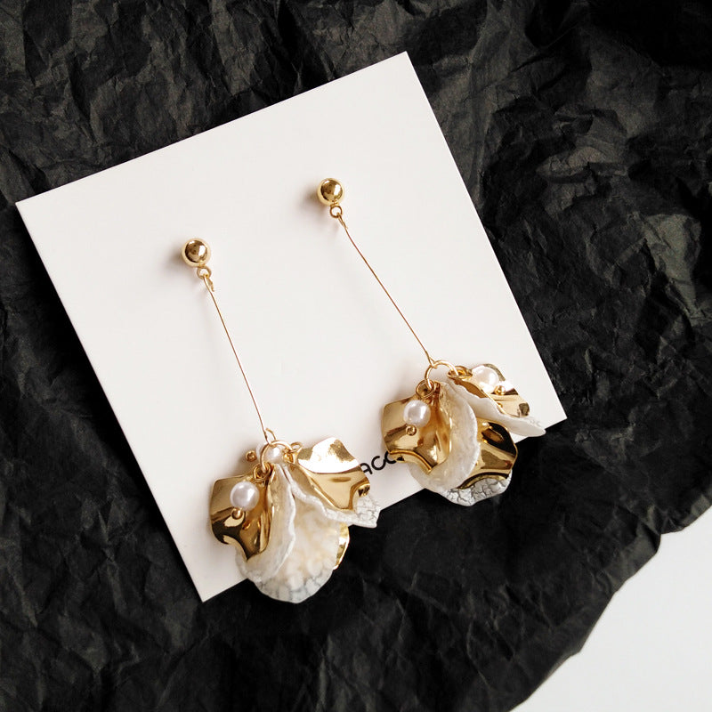 The Magnolia Petal