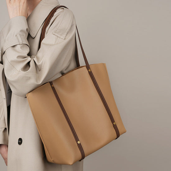 Trakehner Large Shoulder Bag