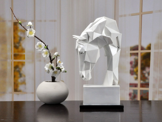 Haute Ecole Statue
