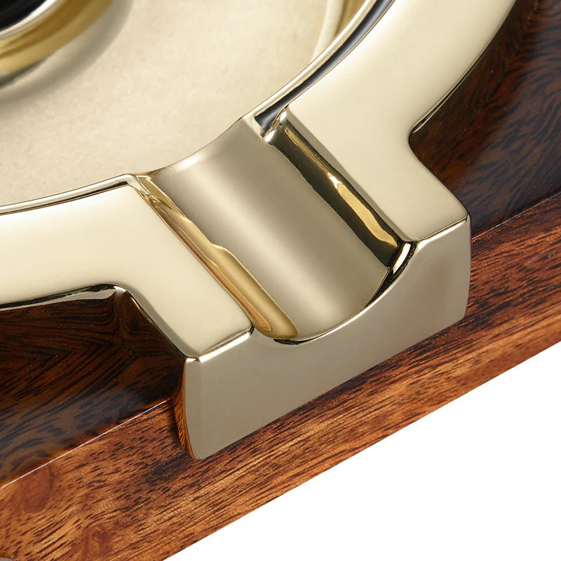 Cedar Wood Smoking Stand